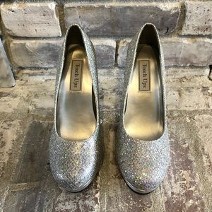 Touch Ups Heels Sz 7
